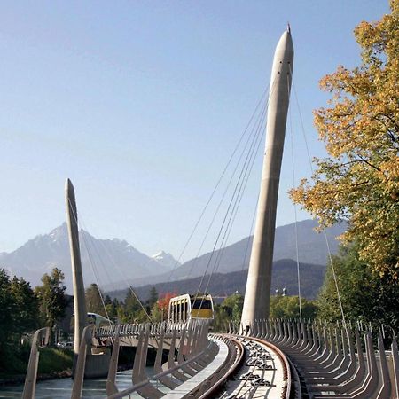 Riesiges Zentrales Apartment Mit Parkplatz Innsbruck Exteriér fotografie