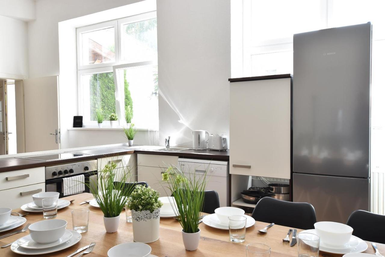 Riesiges Zentrales Apartment Mit Parkplatz Innsbruck Exteriér fotografie