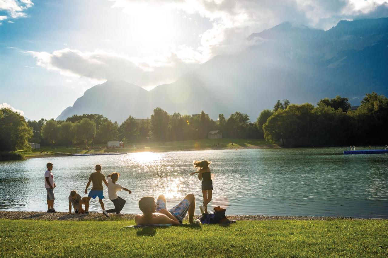 Riesiges Zentrales Apartment Mit Parkplatz Innsbruck Exteriér fotografie